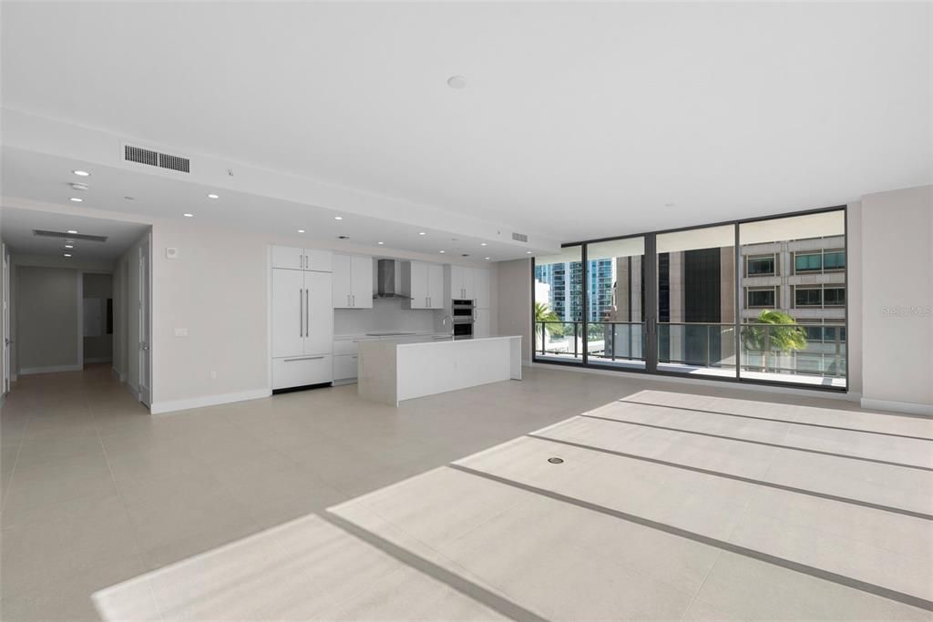 En Venta: $2,000,000 (3 camas, 3 baños, 2637 Pies cuadrados)