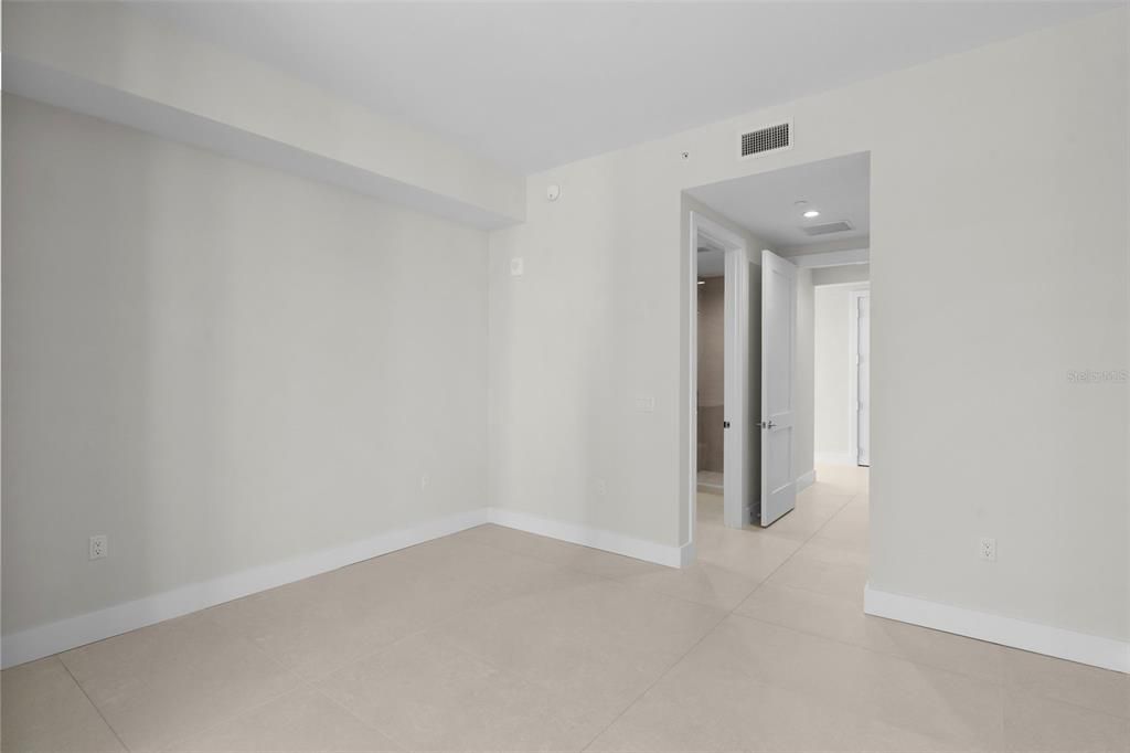 En Venta: $2,000,000 (3 camas, 3 baños, 2637 Pies cuadrados)