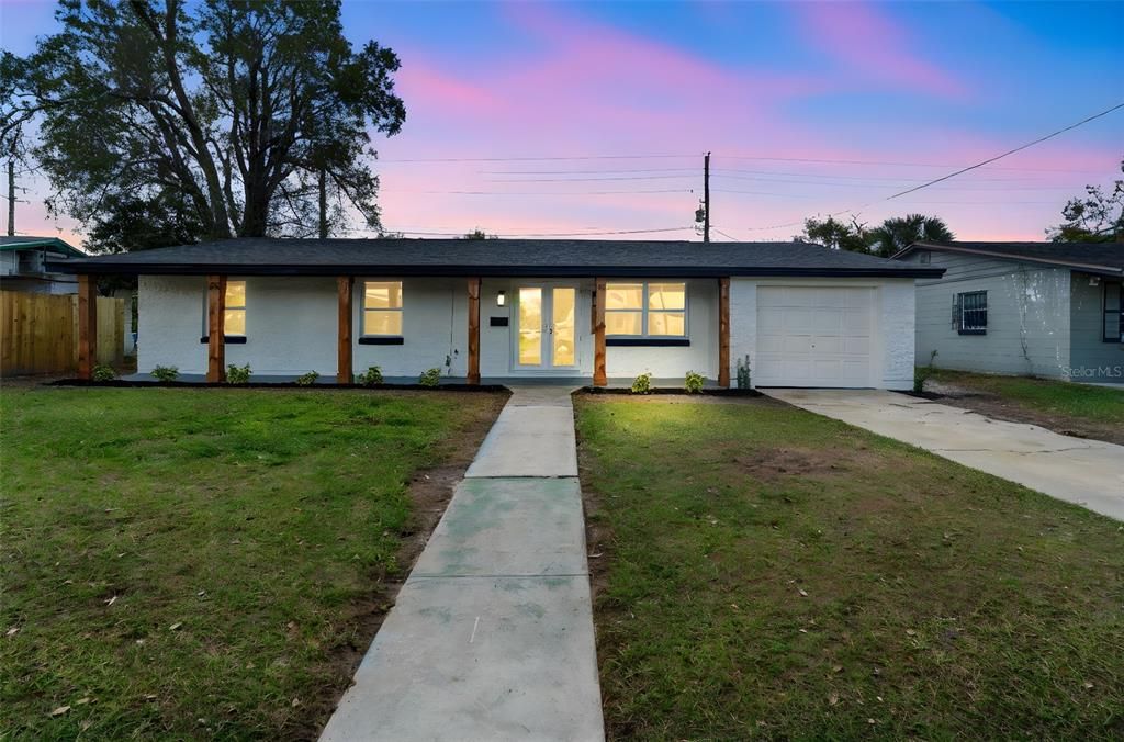 En Venta: $339,000 (4 camas, 2 baños, 1529 Pies cuadrados)