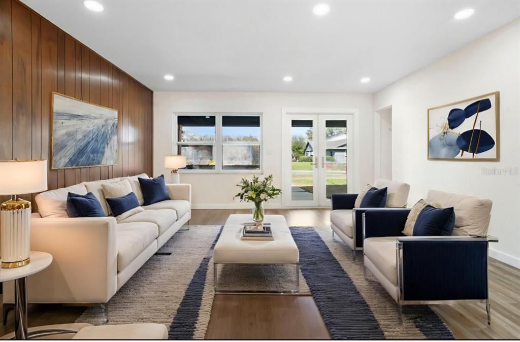 En Venta: $339,000 (4 camas, 2 baños, 1529 Pies cuadrados)