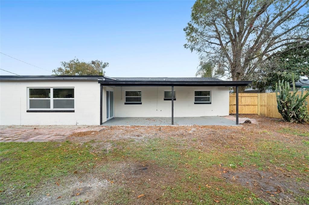 En Venta: $339,000 (4 camas, 2 baños, 1529 Pies cuadrados)