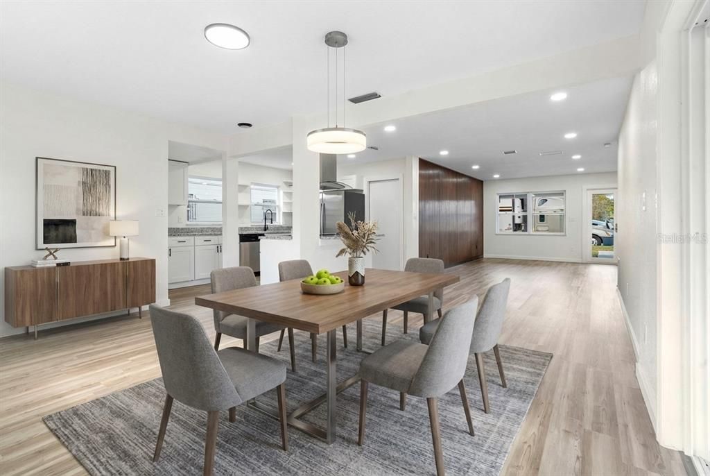 En Venta: $339,000 (4 camas, 2 baños, 1529 Pies cuadrados)