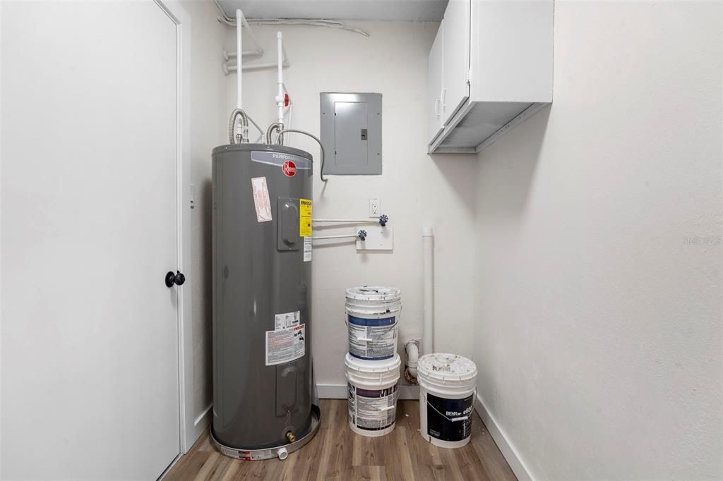 En Venta: $339,000 (4 camas, 2 baños, 1529 Pies cuadrados)