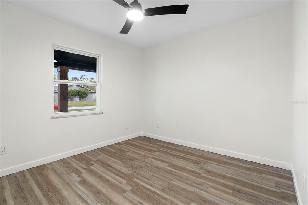 En Venta: $339,000 (4 camas, 2 baños, 1529 Pies cuadrados)