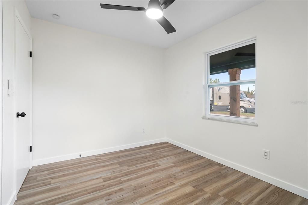 En Venta: $339,000 (4 camas, 2 baños, 1529 Pies cuadrados)