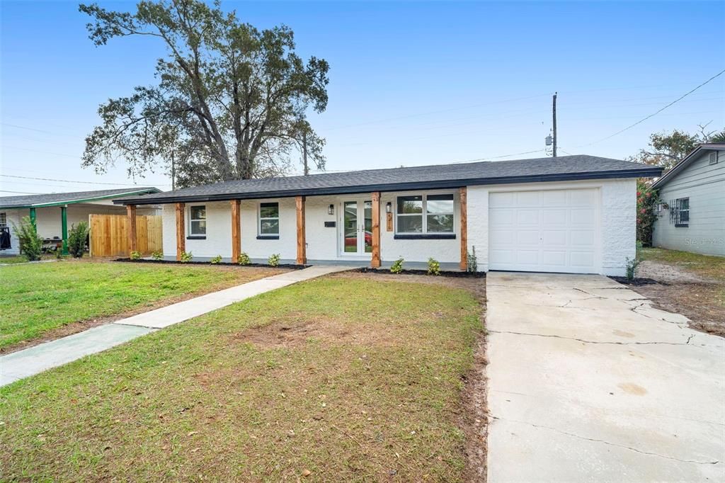 En Venta: $339,000 (4 camas, 2 baños, 1529 Pies cuadrados)