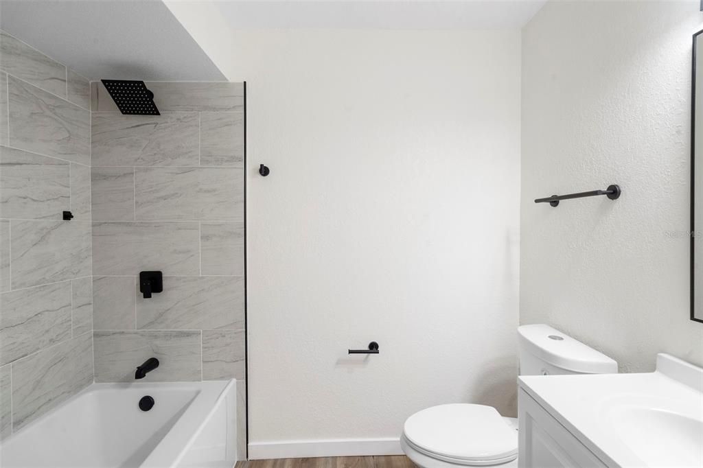 En Venta: $339,000 (4 camas, 2 baños, 1529 Pies cuadrados)