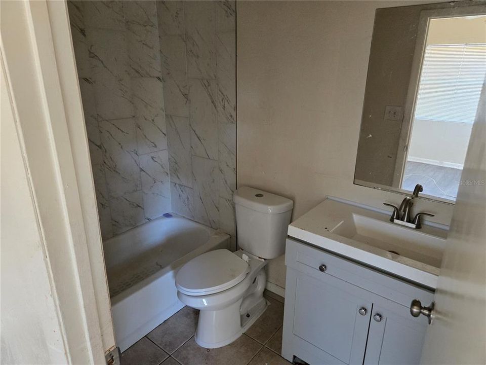 待售: $259,900 (4 贝兹, 2 浴室, 1575 平方英尺)