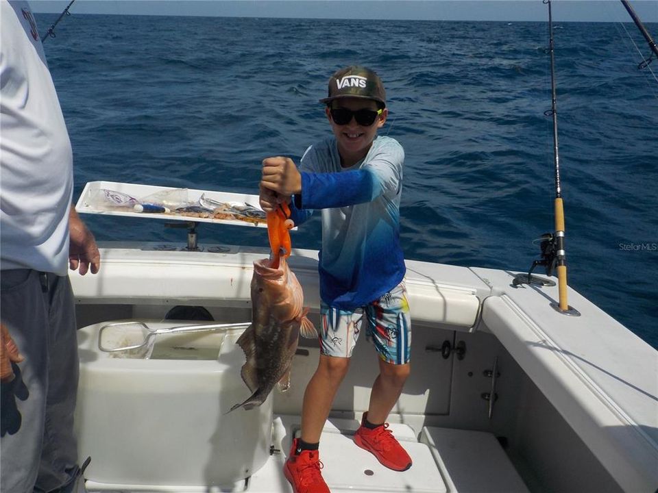 На продажу: $995,000 (4 спален, 2 ванн, 2180 Квадратных фут)