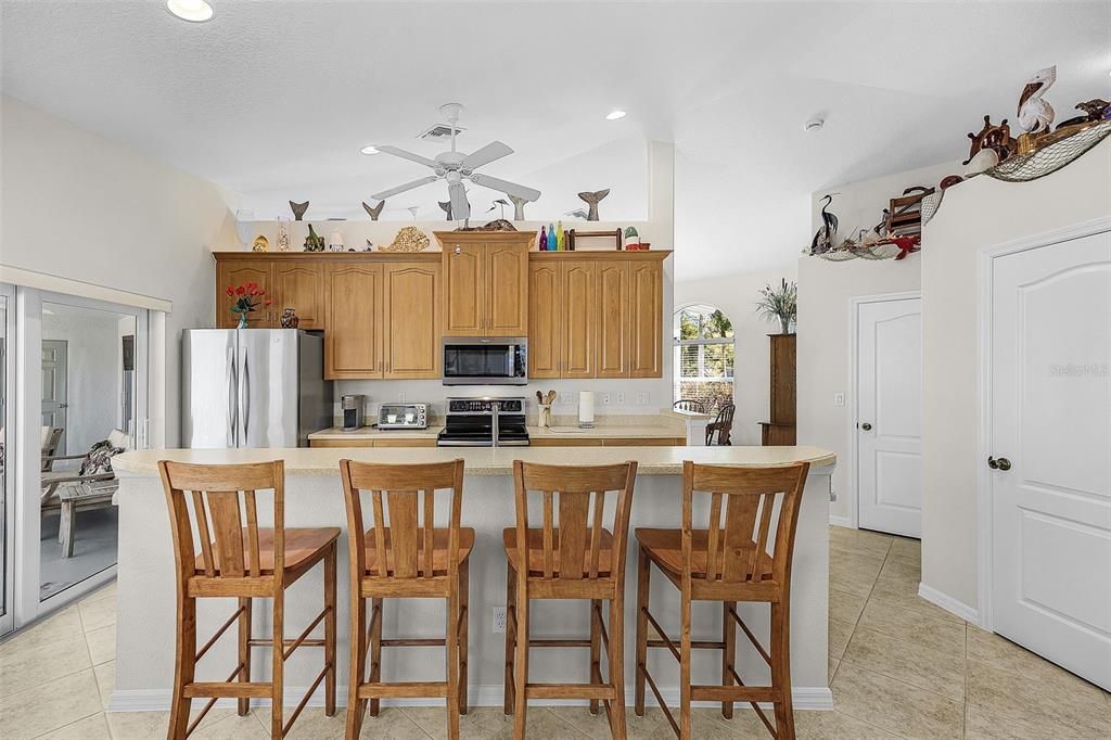 На продажу: $995,000 (4 спален, 2 ванн, 2180 Квадратных фут)