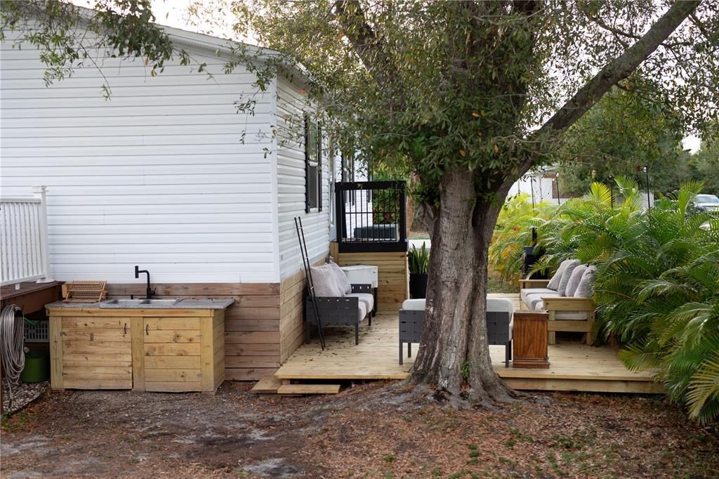 For Sale: $350,000 (3 beds, 2 baths, 1200 Square Feet)