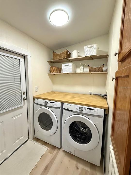 For Sale: $350,000 (3 beds, 2 baths, 1200 Square Feet)