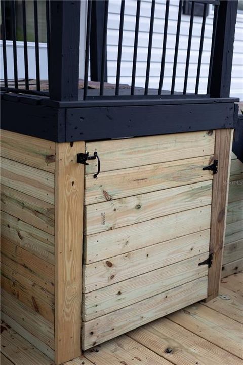 For Sale: $350,000 (3 beds, 2 baths, 1200 Square Feet)