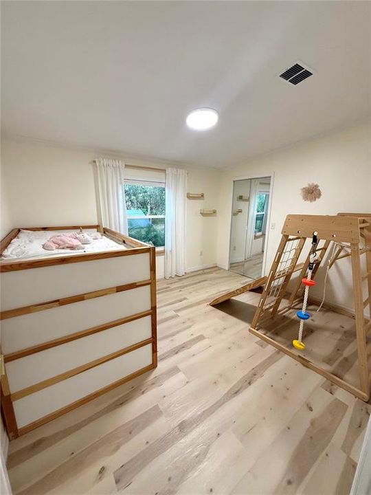 For Sale: $350,000 (3 beds, 2 baths, 1200 Square Feet)