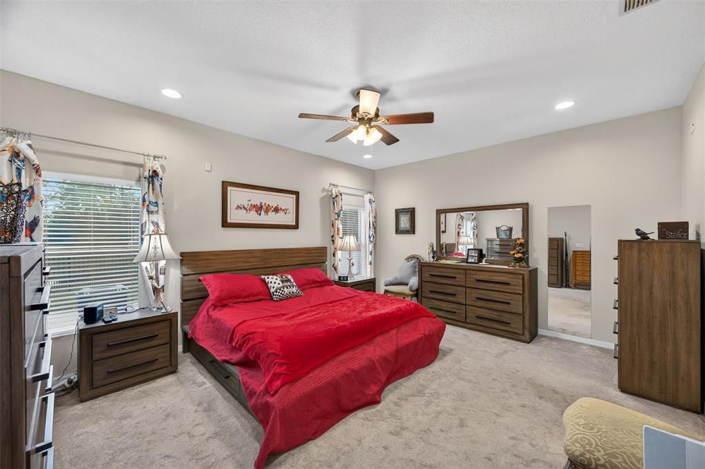 待售: $460,000 (4 贝兹, 3 浴室, 2655 平方英尺)