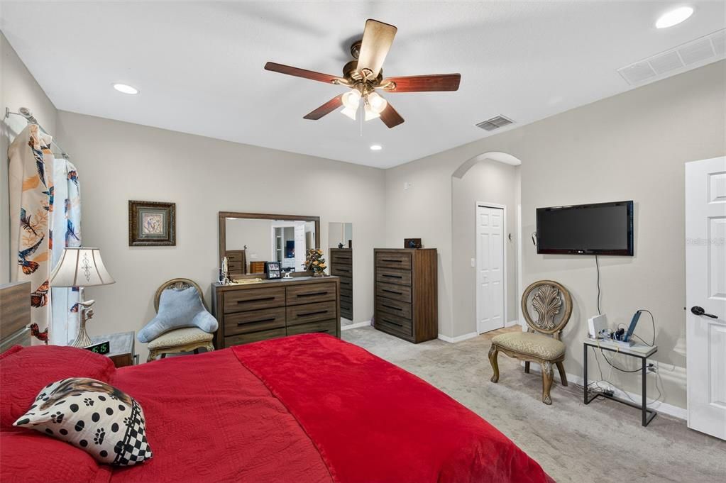 待售: $460,000 (4 贝兹, 3 浴室, 2655 平方英尺)