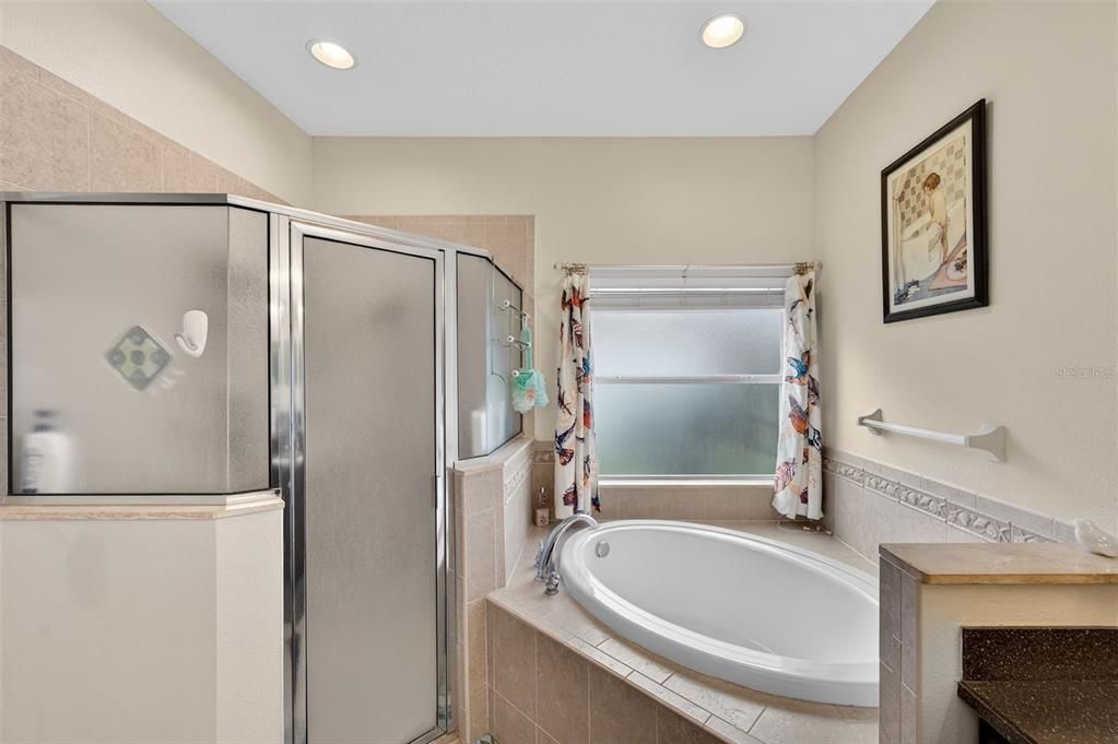 待售: $460,000 (4 贝兹, 3 浴室, 2655 平方英尺)