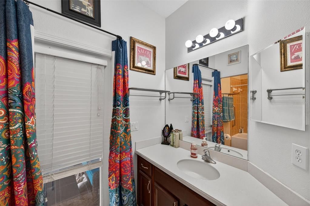 待售: $460,000 (4 贝兹, 3 浴室, 2655 平方英尺)