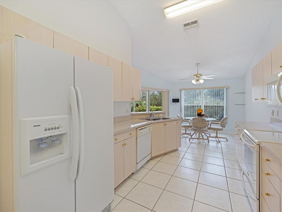 En Venta: $394,500 (3 camas, 2 baños, 1514 Pies cuadrados)