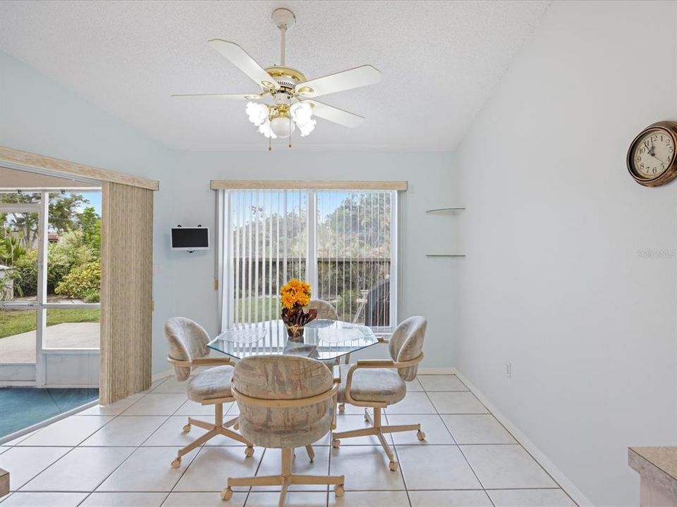 En Venta: $394,500 (3 camas, 2 baños, 1514 Pies cuadrados)