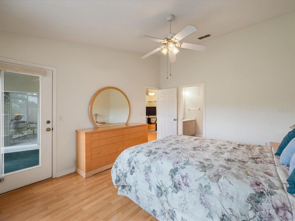 En Venta: $394,500 (3 camas, 2 baños, 1514 Pies cuadrados)