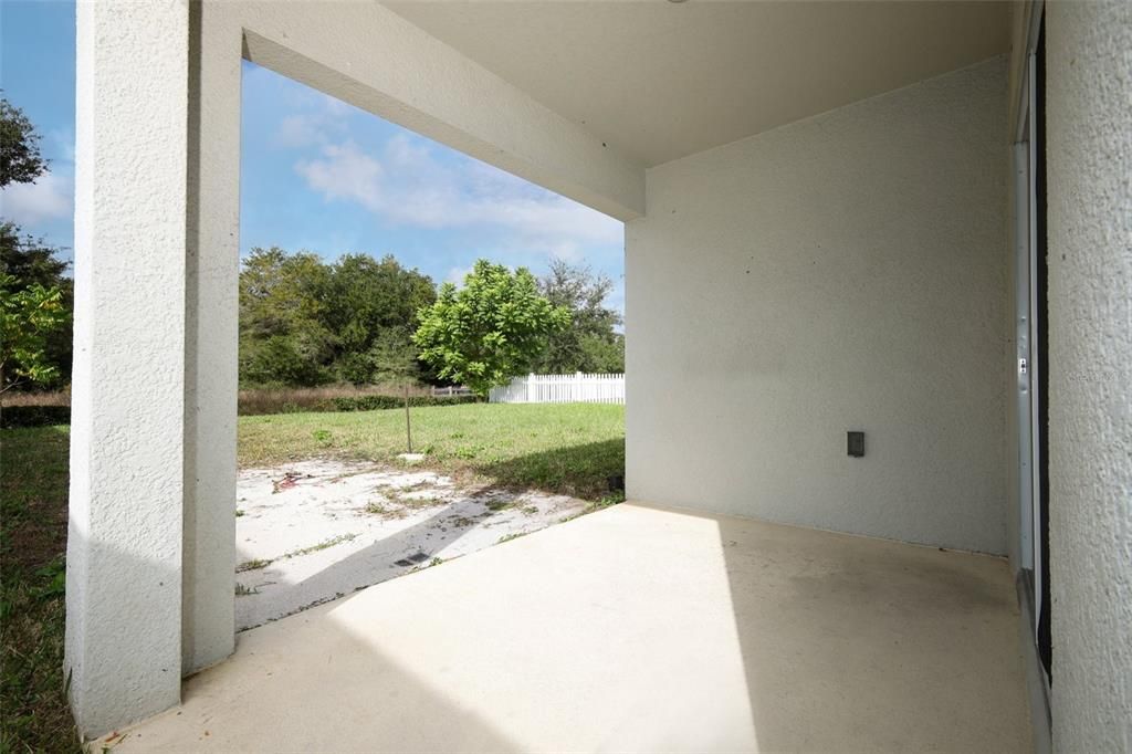 На продажу: $300,000 (4 спален, 2 ванн, 1846 Квадратных фут)