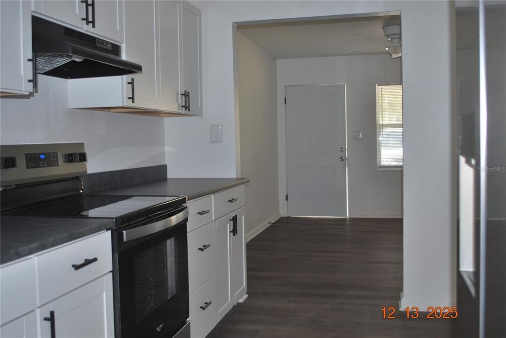 For Rent: $1,295 (2 beds, 1 baths, 1886 Square Feet)