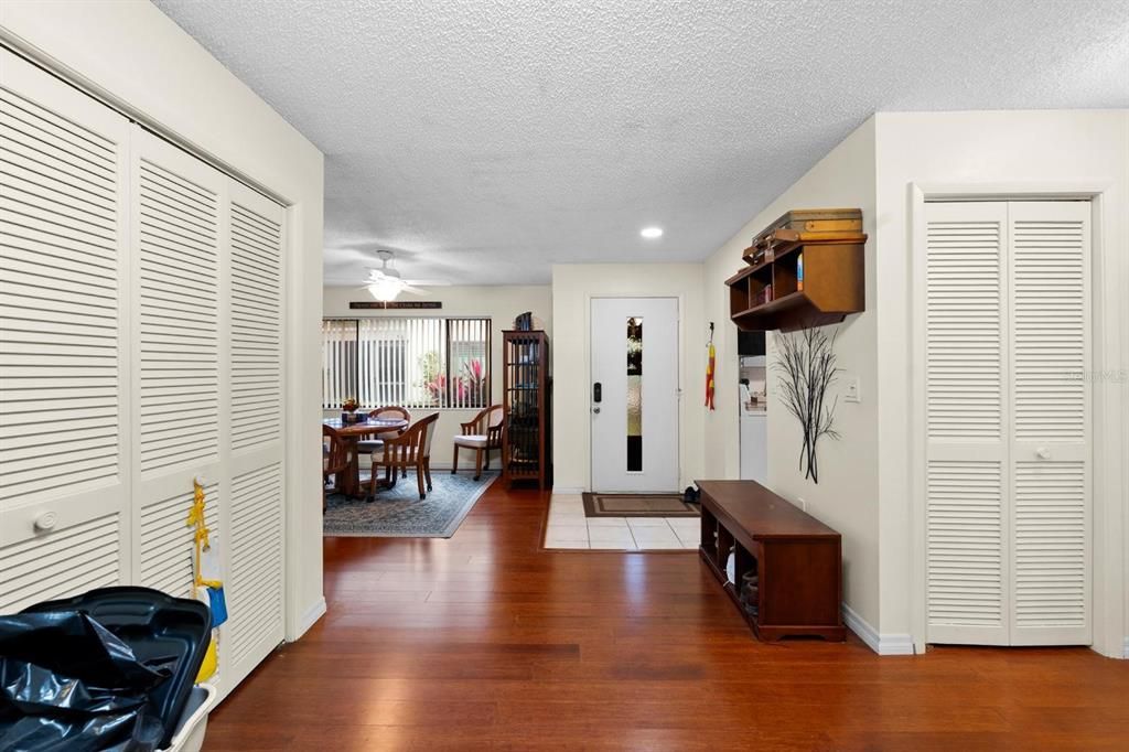 En Venta: $167,900 (2 camas, 2 baños, 1144 Pies cuadrados)