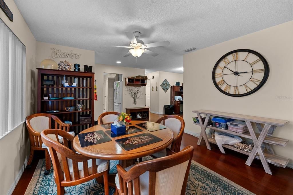 En Venta: $167,900 (2 camas, 2 baños, 1144 Pies cuadrados)