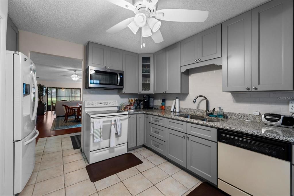 En Venta: $167,900 (2 camas, 2 baños, 1144 Pies cuadrados)