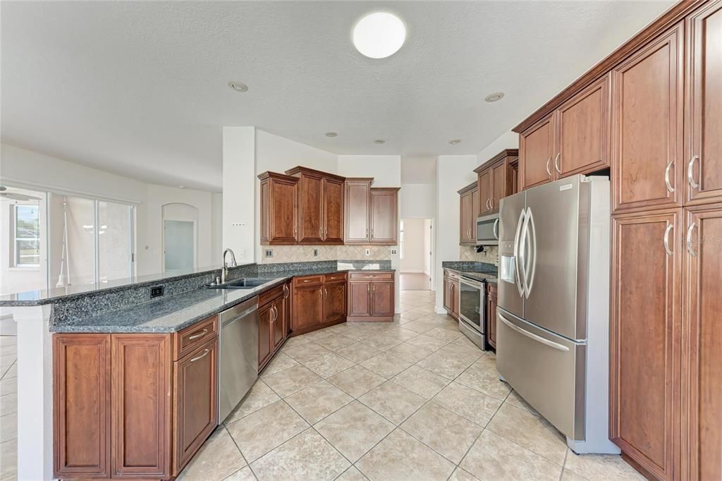 На продажу: $685,000 (3 спален, 2 ванн, 2284 Квадратных фут)