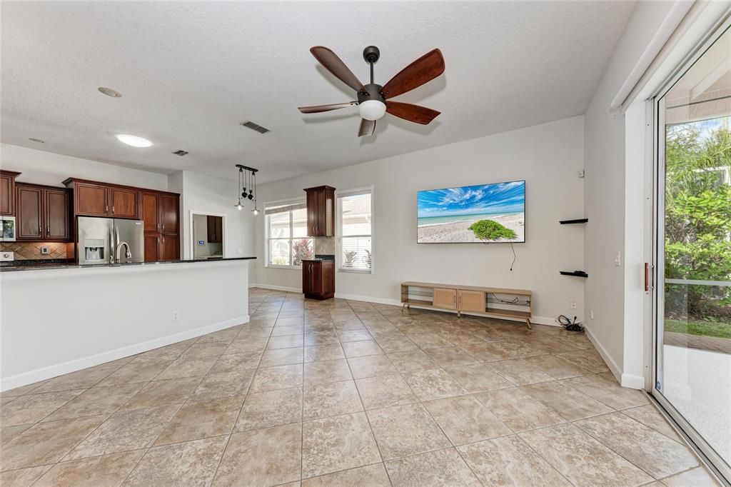 На продажу: $685,000 (3 спален, 2 ванн, 2284 Квадратных фут)