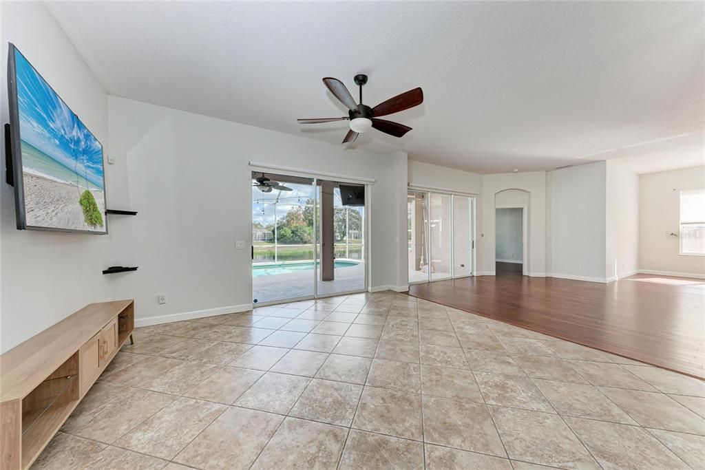 На продажу: $685,000 (3 спален, 2 ванн, 2284 Квадратных фут)