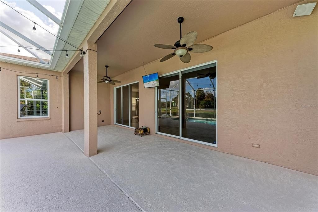 На продажу: $685,000 (3 спален, 2 ванн, 2284 Квадратных фут)