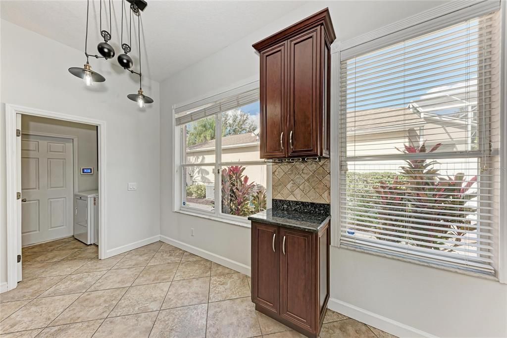 На продажу: $685,000 (3 спален, 2 ванн, 2284 Квадратных фут)