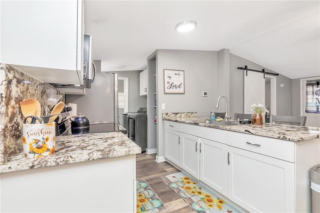 На продажу: $269,000 (2 спален, 2 ванн, 960 Квадратных фут)