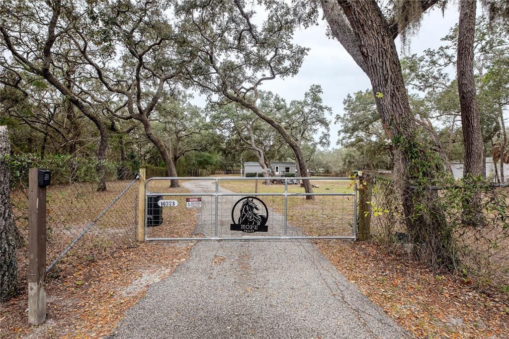 На продажу: $269,000 (2 спален, 2 ванн, 960 Квадратных фут)