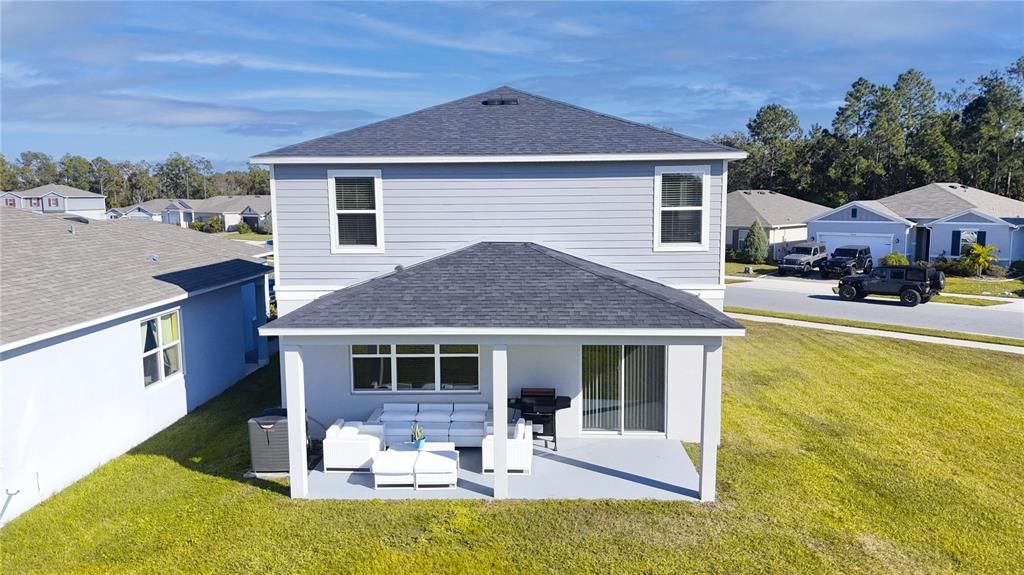 For Rent: $2,600 (4 beds, 2 baths, 1965 Square Feet)