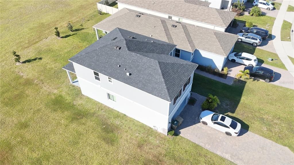 For Rent: $2,600 (4 beds, 2 baths, 1965 Square Feet)