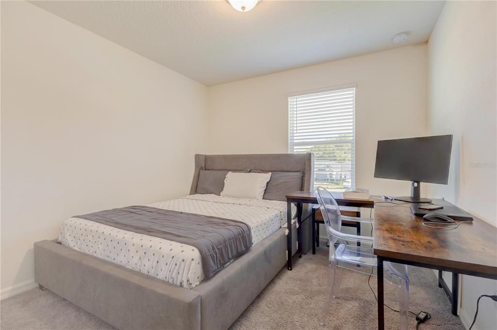 For Rent: $2,600 (4 beds, 2 baths, 1965 Square Feet)