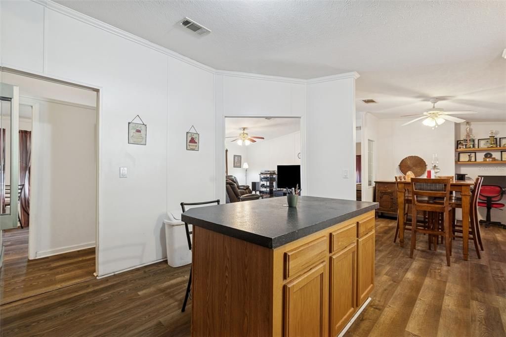 En Venta: $199,999 (3 camas, 2 baños, 1620 Pies cuadrados)