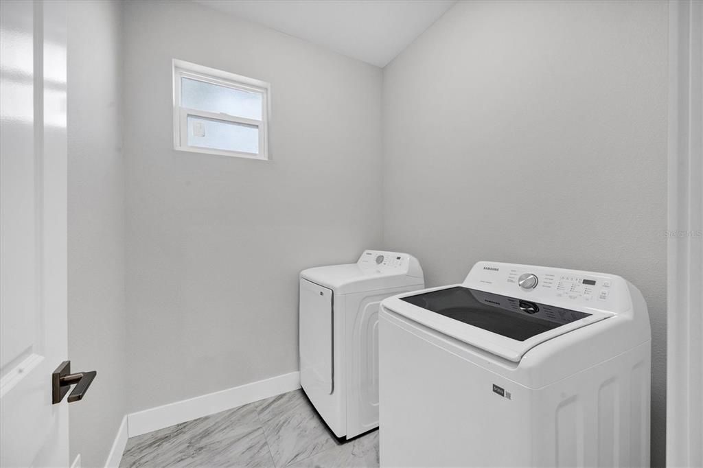 待售: $419,000 (3 贝兹, 2 浴室, 1608 平方英尺)