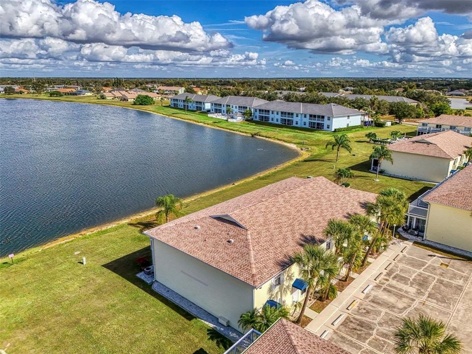 待售: $190,000 (2 贝兹, 2 浴室, 1078 平方英尺)