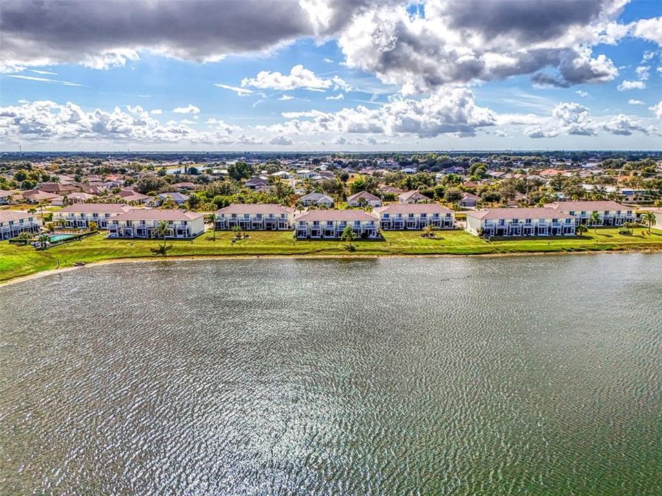 待售: $190,000 (2 贝兹, 2 浴室, 1078 平方英尺)