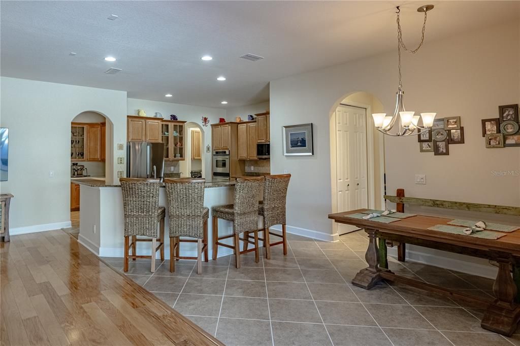 待售: $1,150,000 (4 贝兹, 3 浴室, 2799 平方英尺)