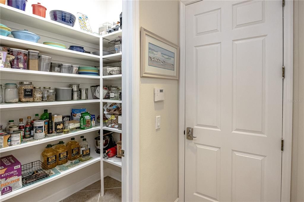 待售: $1,150,000 (4 贝兹, 3 浴室, 2799 平方英尺)