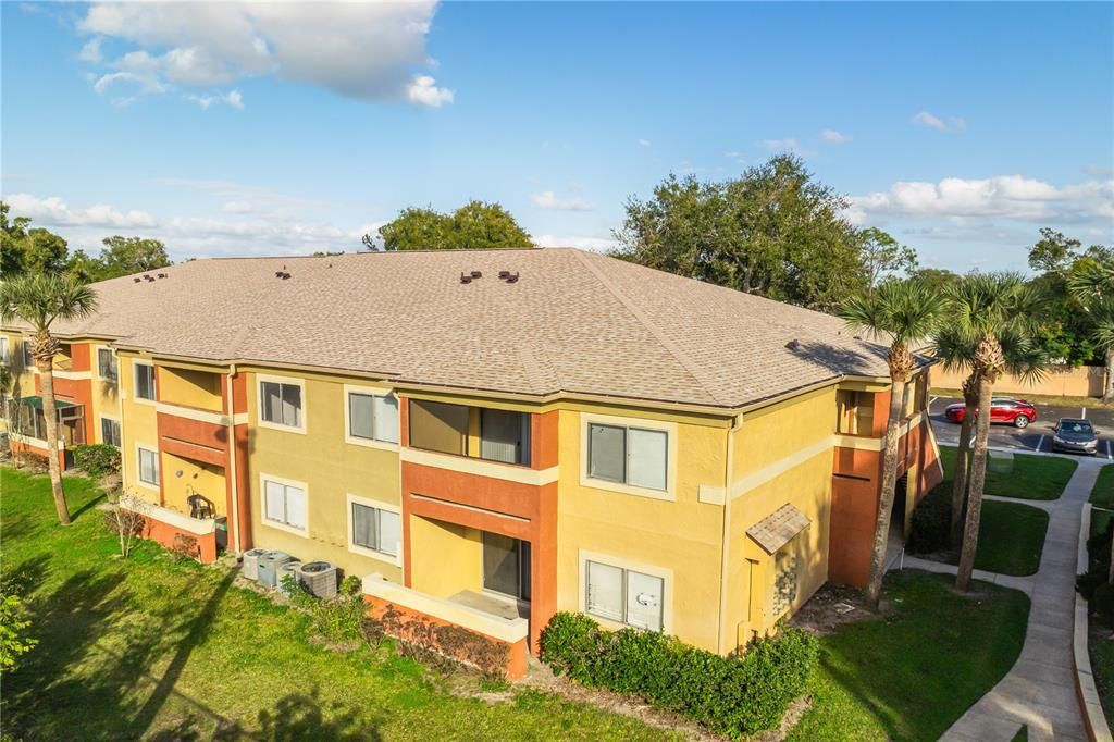 出租: $1,600 (2 贝兹, 2 浴室, 1126 平方英尺)