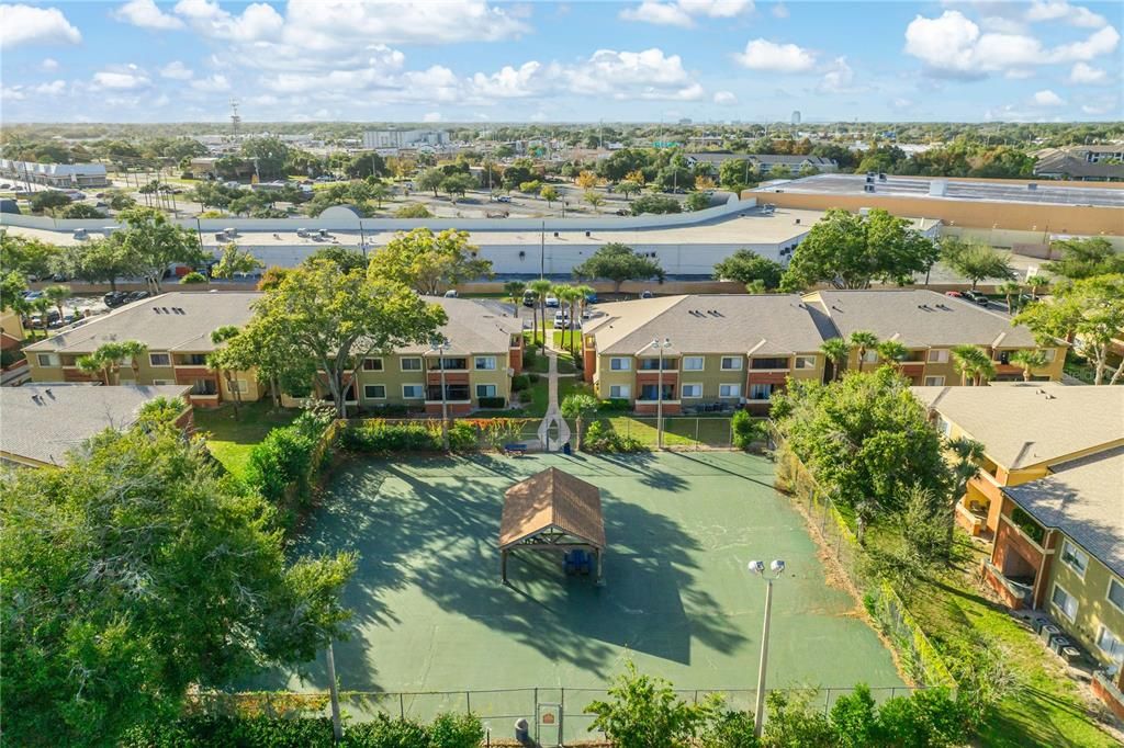 出租: $1,600 (2 贝兹, 2 浴室, 1126 平方英尺)