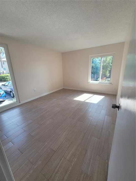 В аренду: $1,350 (1 спален, 1 ванн, 607 Квадратных фут)