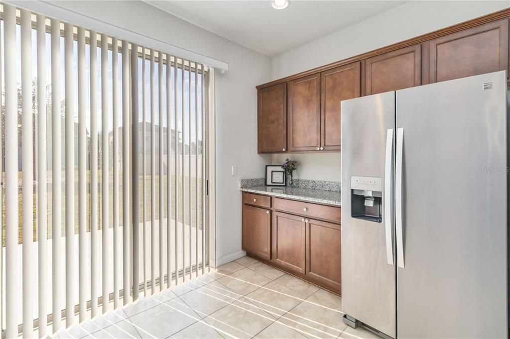 For Sale: $430,000 (4 beds, 3 baths, 2128 Square Feet)